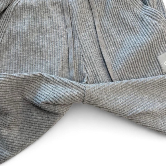 Alo Yoga Muse Sweatpants - Picture 8 of 10